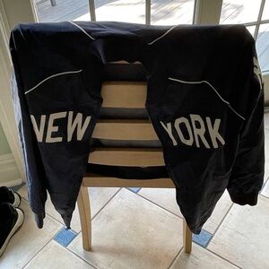 New York Yankees Nylon Bomber Jacket Size: M